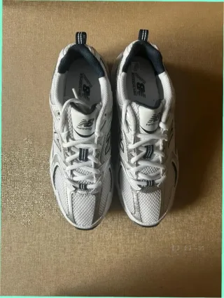 New Balance 530 Blancas Plata Azul Marino