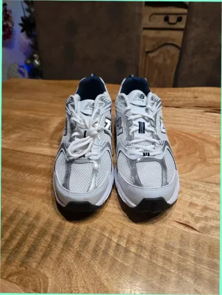 New Balance 530 Blancas Plata Marino