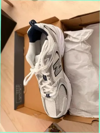 New Balance 530 Blancas Plata Marino