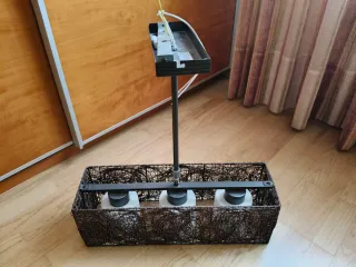 Lámpara de techo salón metal y mimbre