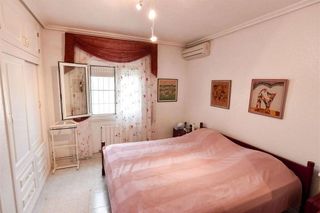 Chalet en venta en La Siesta - El Salado - Torreta en Torrevieja