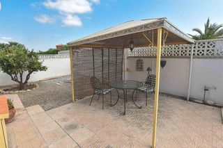 Chalet en venta en La Siesta - El Salado - Torreta en Torrevieja
