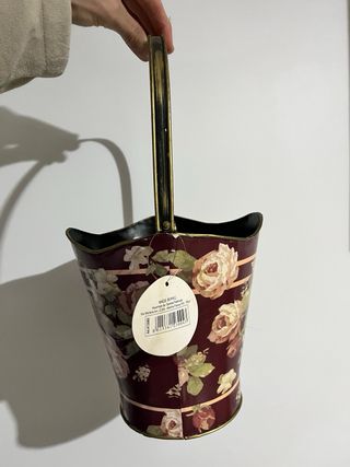 Secchiello decorato con rose