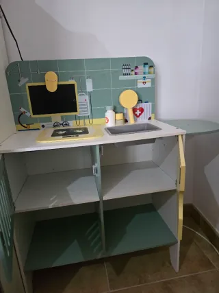 Centro veterinario de juguete