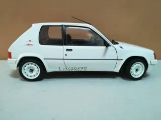 Maqueta Peugeot 205 Rally 1:18