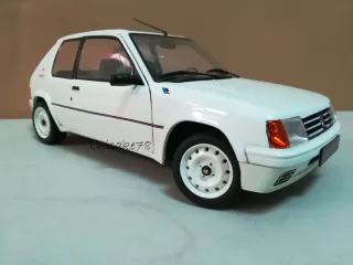 Maqueta Peugeot 205 Rally 1:18