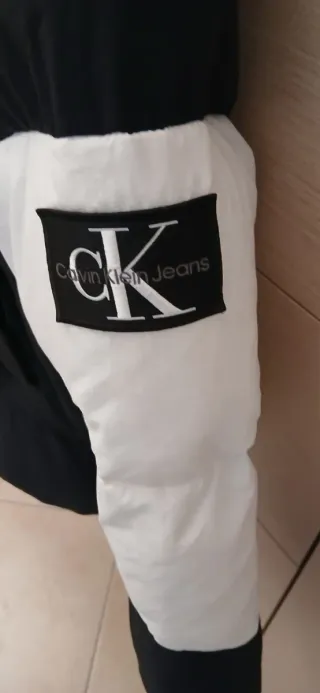 Piumino Calvin Klein nero e bianco