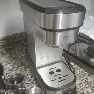 Cafetera Cecotec 790 steel