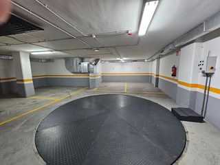 Garaje en venta en Ensanche en Coruña (A)