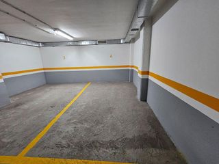 Garaje en venta en Ensanche en Coruña (A)