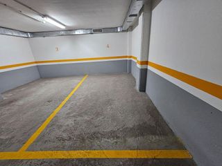 Garaje en venta en Ensanche en Coruña (A)