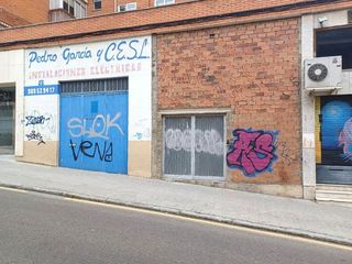 Local comercial en venta en Los Bloques en Zamora