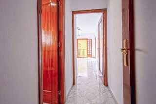 Piso en venta en Doctor Barraquer - G. Renfe - Policlínico en Sevilla