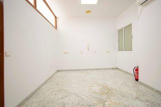 Piso en venta en Doctor Barraquer - G. Renfe - Policlínico en Sevilla