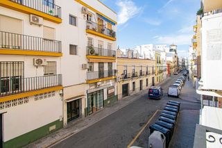 Piso en venta en Doctor Barraquer - G. Renfe - Policlínico en Sevilla