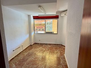 Local comercial en venta en Huerta Rosales - Valdepasillas en Badajoz