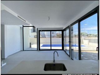 Casa adosada en venta en Empuriabrava en Castelló d´Empúries