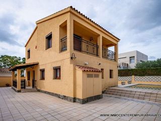 Casa en venta en Empuriabrava en Castelló d´Empúries