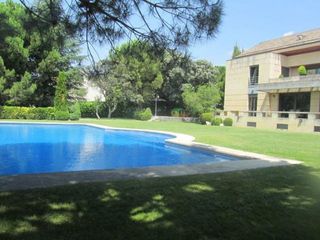 Chalet en alquiler en Montealina en Pozuelo de Alarcón