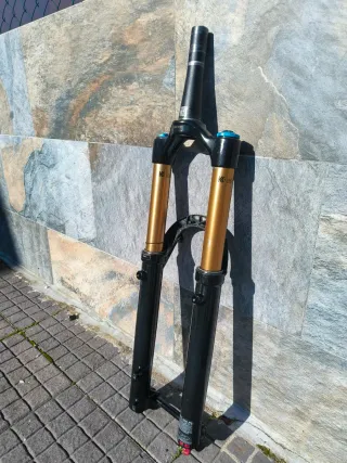 Suspensão de enduro Fox 36 Kashima Grip 2