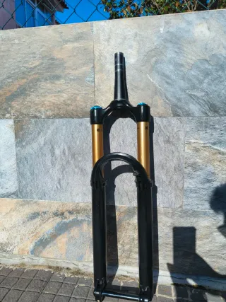 Suspensão de enduro Fox 36 Kashima Grip 2