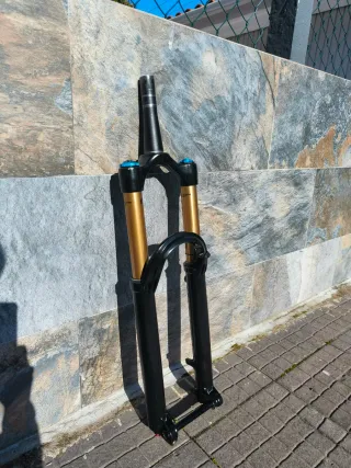 Suspensão de enduro Fox 36 Kashima Grip 2