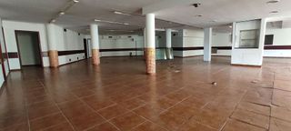 Local comercial en venta en Zona Industrial en Prat de Llobregat, El