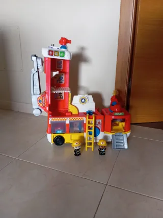 Camión Bomberos VTech con Figuras