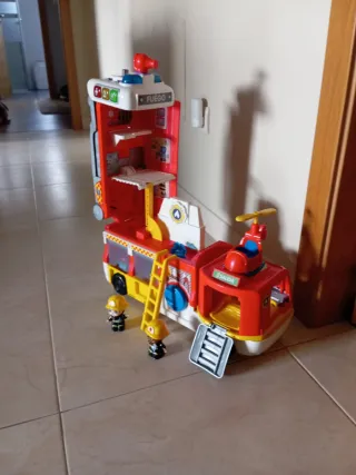 Camión Bomberos VTech con Figuras