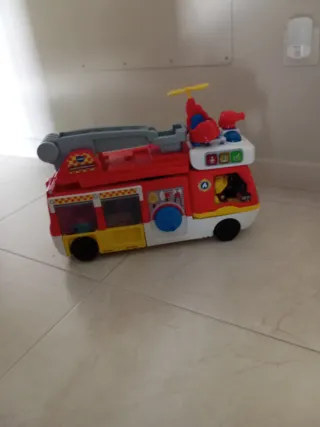 Camión Bomberos VTech con Figuras