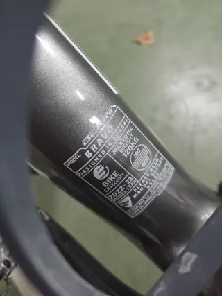 Berria Bravo Rígida - Muy Buen Estado