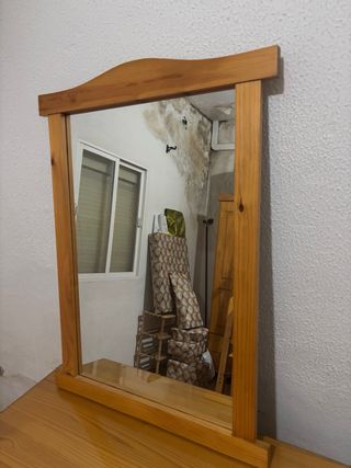 Armario de madera 4 puertas y 2 cajones