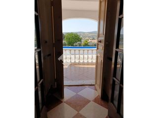 Casa en venta en Lucena