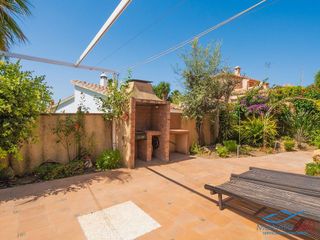 Chalet en venta en Río Real en Marbella