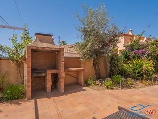 Chalet en venta en Río Real en Marbella