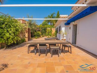 Chalet en venta en Río Real en Marbella