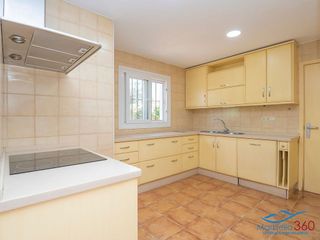 Chalet en venta en Río Real en Marbella