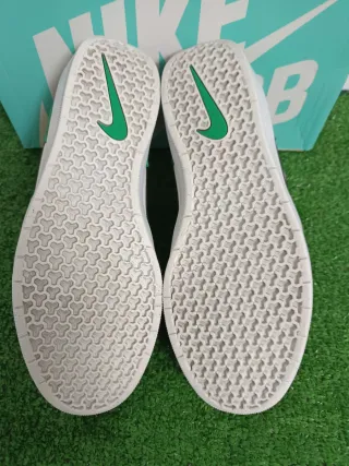 Zapatillas Nike SB Negras y Verdes