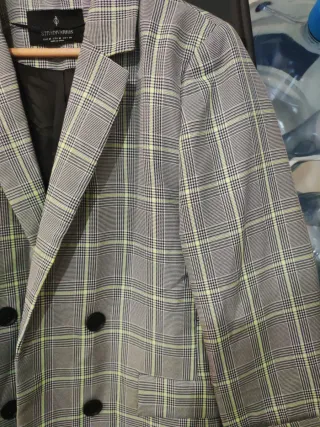 Americana cuadros gris y amarillo