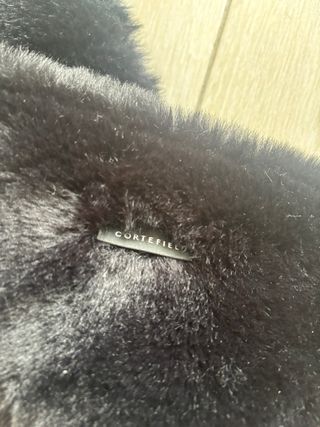 Cuello pelo negro Cortefiel