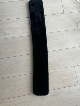 Cuello pelo negro Cortefiel