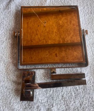 ESPEJO PLATEADO CON AUMENTO