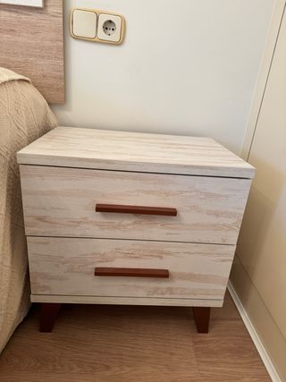 Cabecero 1.95*50cm + 2 mesitas de noche Beige