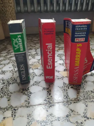 Diccionarios español, inglés y francés