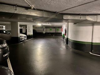 Garaje en alquiler en Barrio de Abando en Bilbao