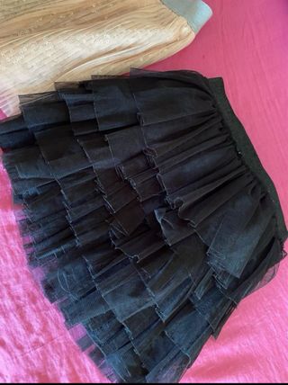 Faldas elegantes niña beige y negra