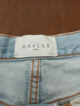 Jeans Gaëlle Paris strappati azzurri
