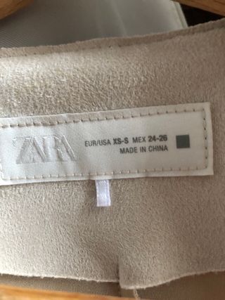 Chaqueta Zara Beige