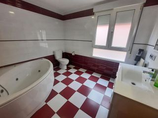Casa adosada en venta en L'Alquenència en Alzira