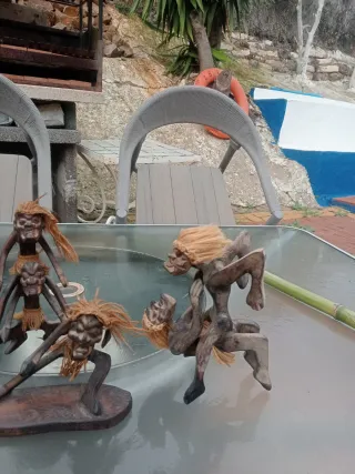 Figuras de madera artesanales